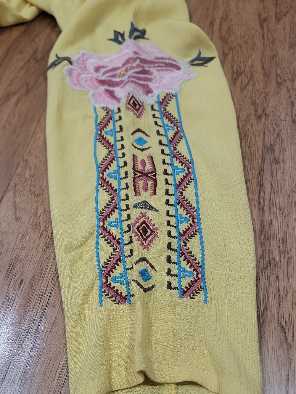 Paparazzi Embroidered Duster - Picture 13 of 16